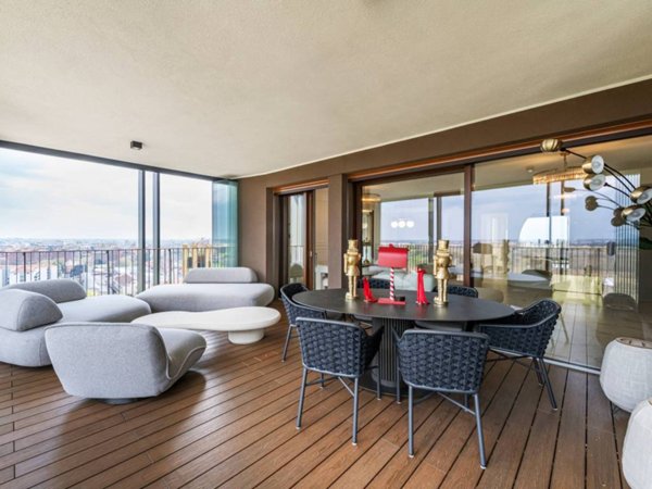 appartamento in vendita a Milano in zona Lambrate