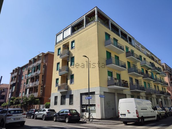 appartamento in vendita a Milano in zona Gorla