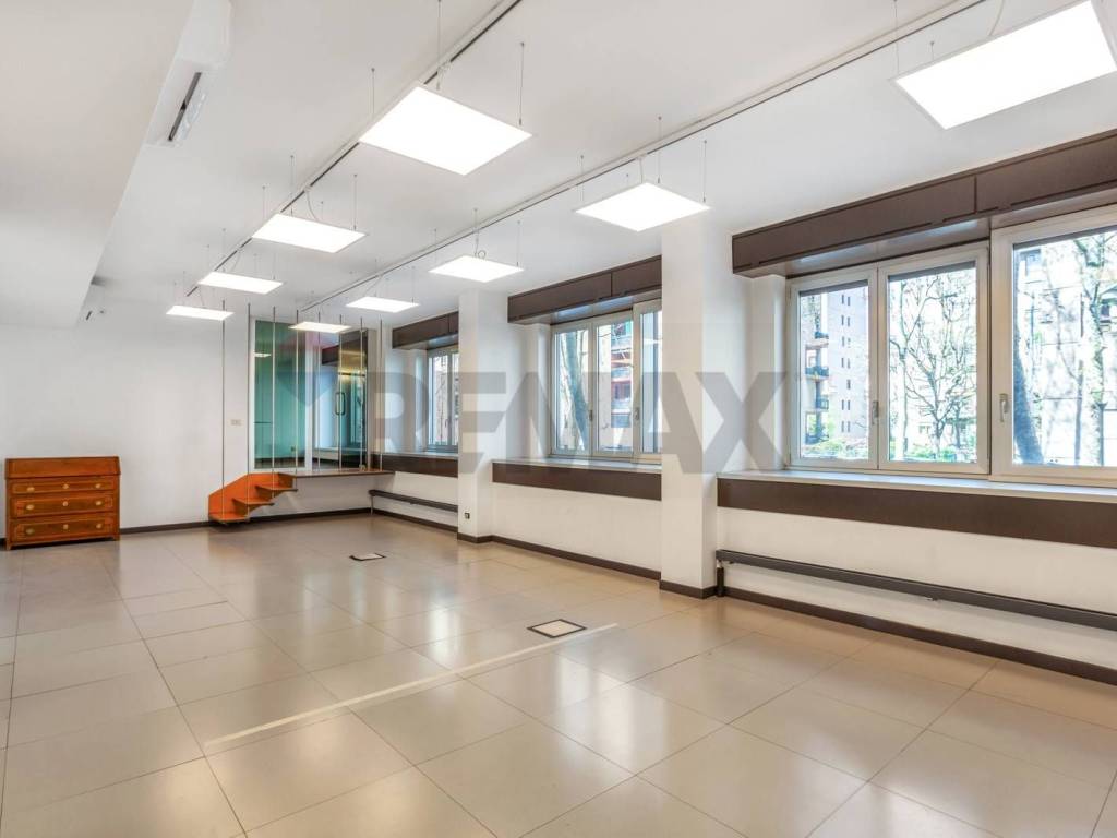 ufficio in vendita a Milano