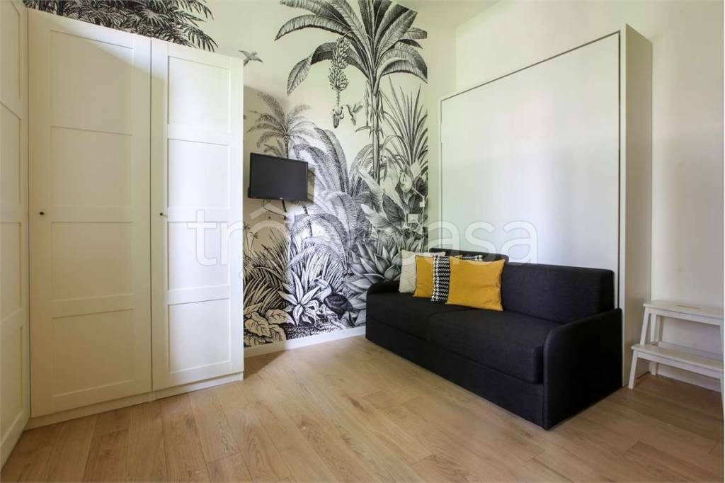 appartamento in vendita a Milano in zona Famagosta