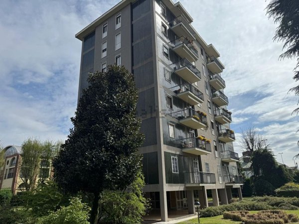 appartamento in vendita a Milano in zona Forlanini