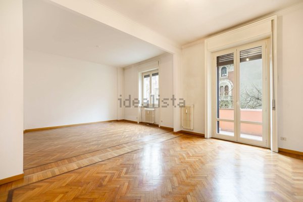 appartamento in vendita a Milano in zona Sempione