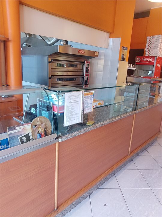 negozio in vendita a Milano in zona Corvetto