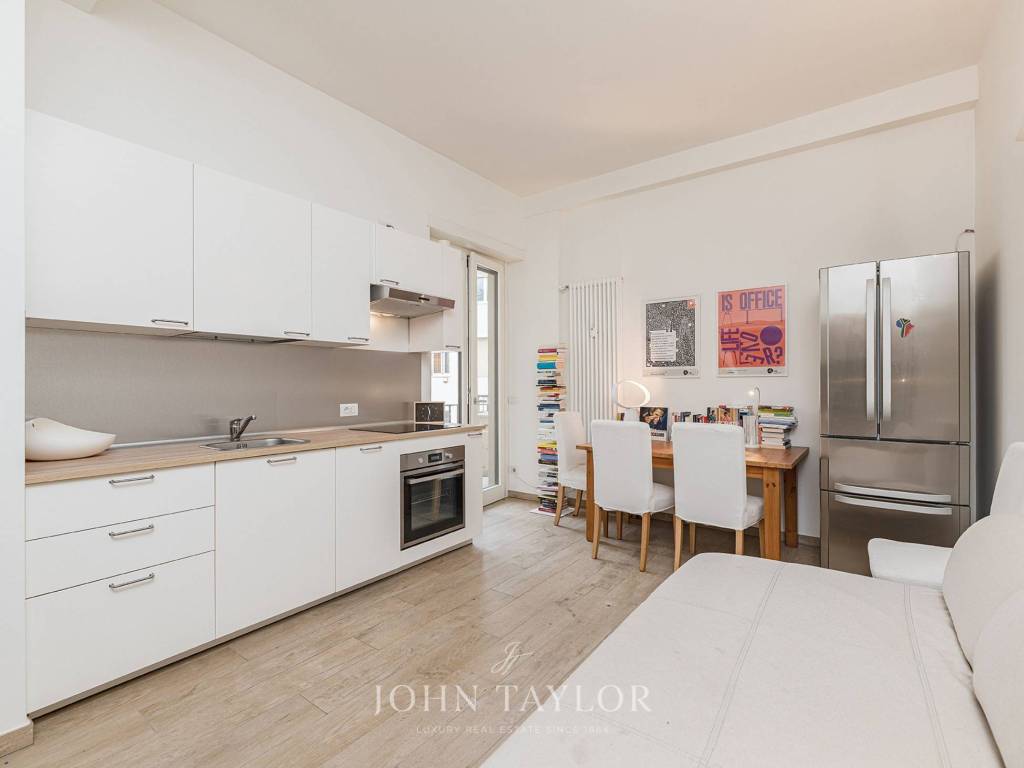 appartamento in vendita a Milano in zona Porta Garibaldi