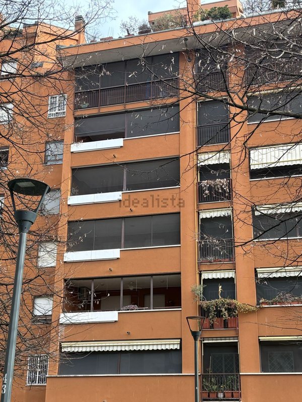 appartamento in vendita a Milano in zona Gratosoglio