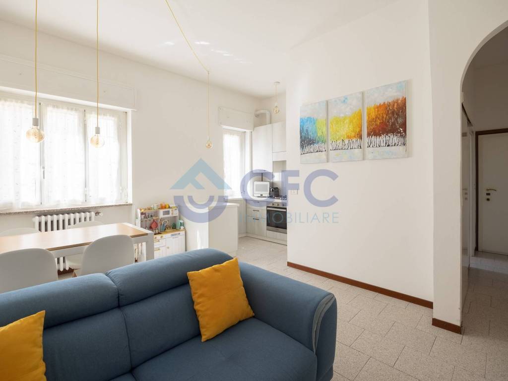 appartamento in vendita a Milano in zona Baggio