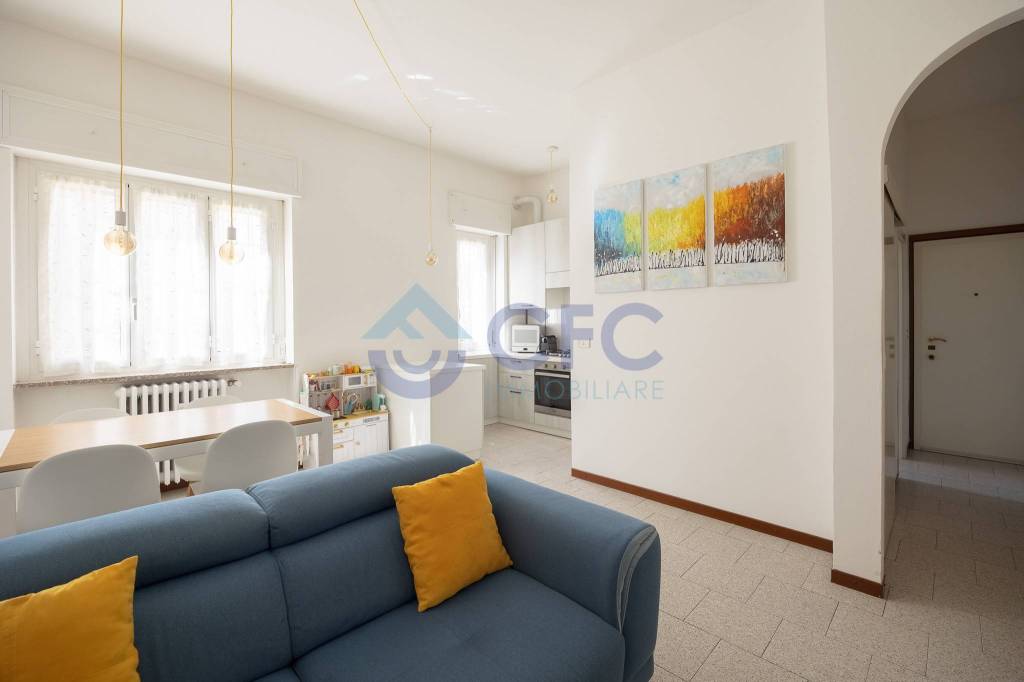 appartamento in vendita a Milano in zona Baggio