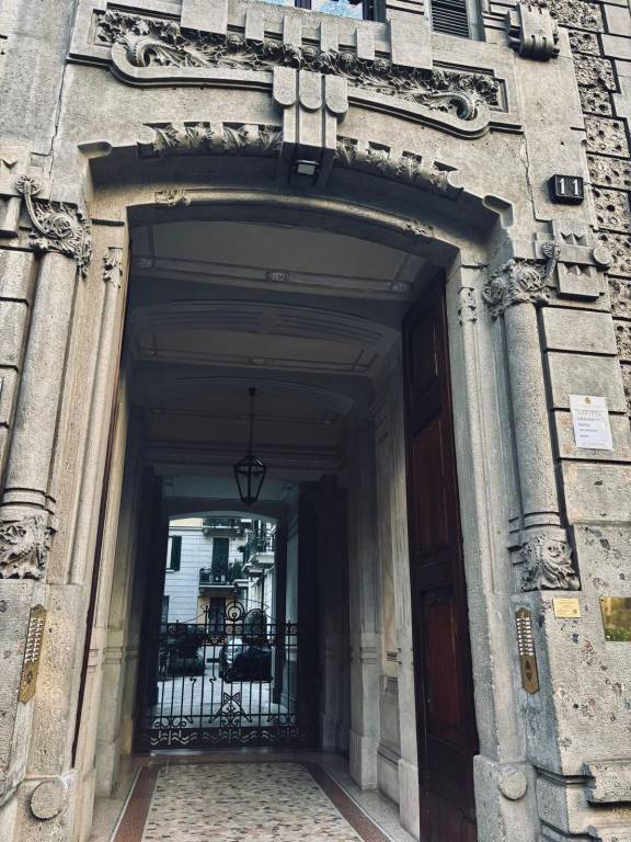 appartamento in vendita a Milano in zona Porta Venezia