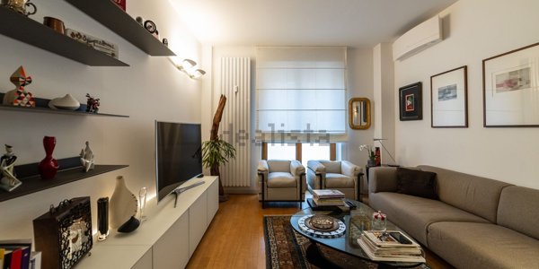 appartamento in vendita a Milano in zona Centro Direzionale