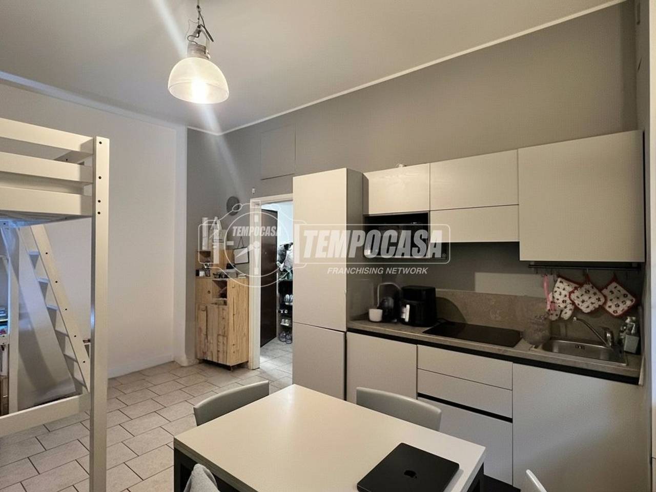 appartamento in vendita a Milano in zona Crescenzago