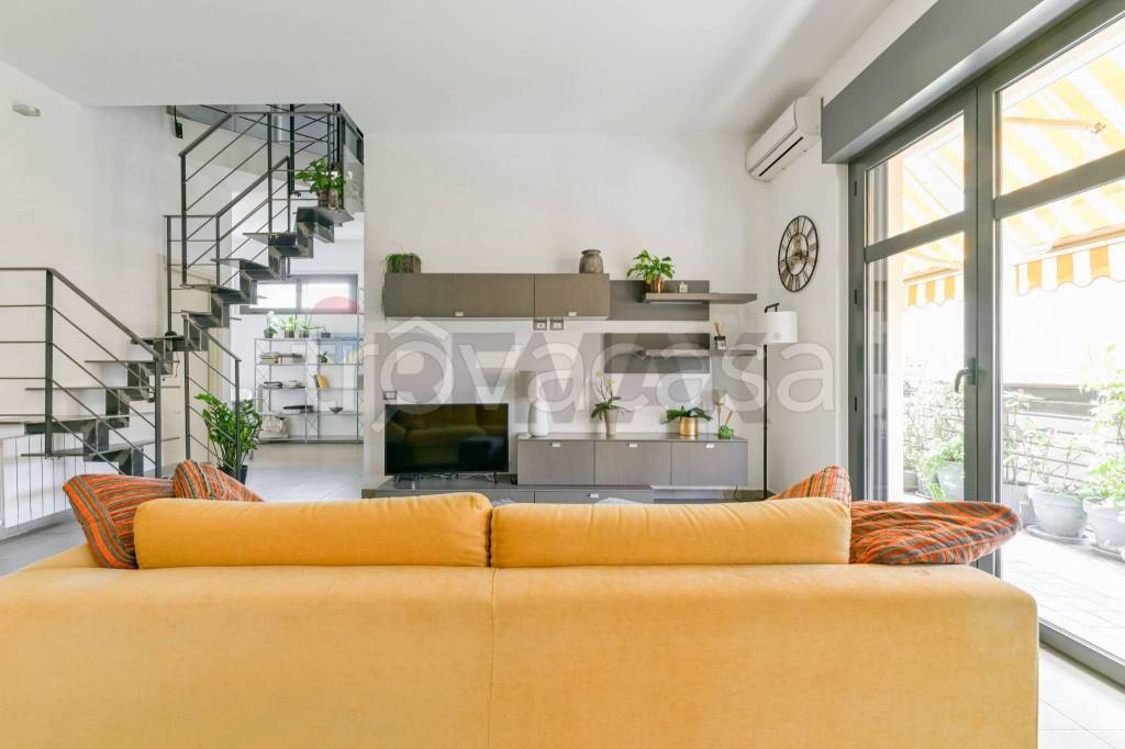 appartamento in vendita a Milano in zona Chiesa Rossa