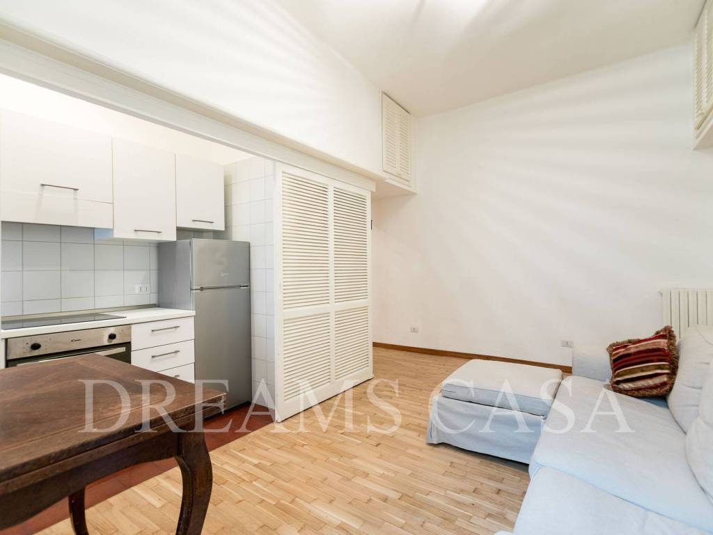 appartamento in vendita a Milano in zona Centro Direzionale