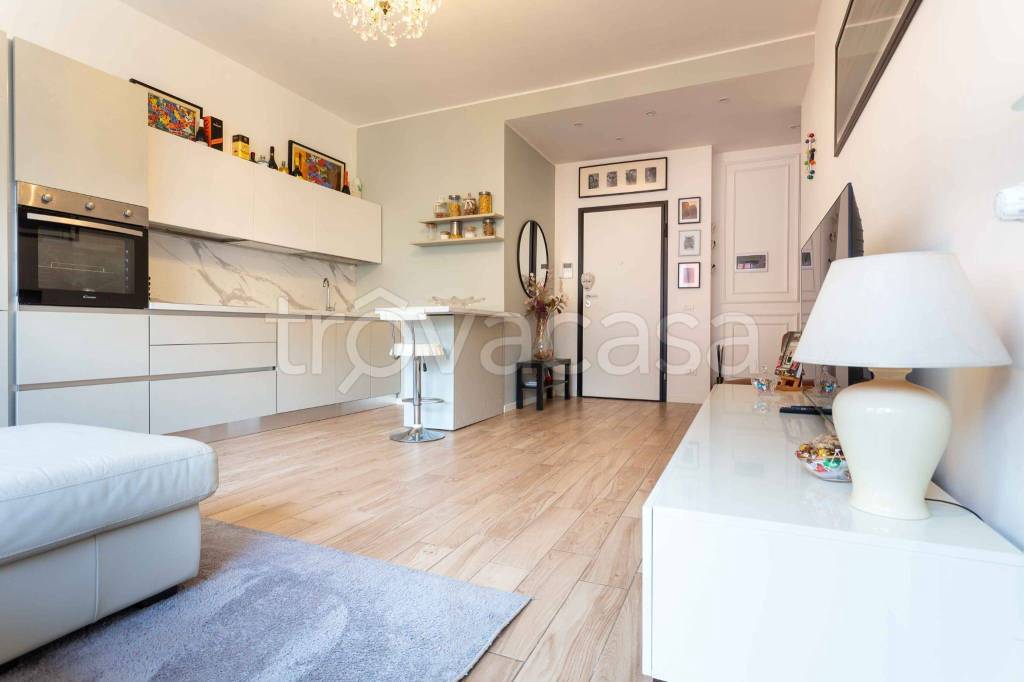 appartamento in vendita a Milano in zona Corvetto