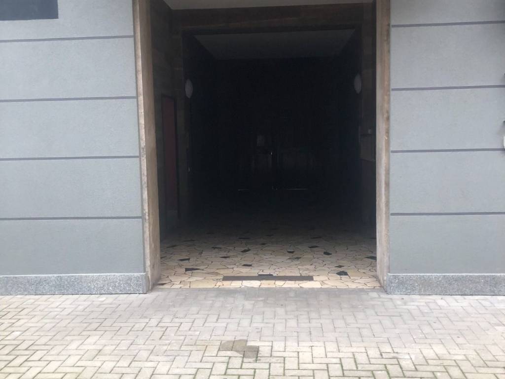 appartamento in vendita a Milano in zona Gorla