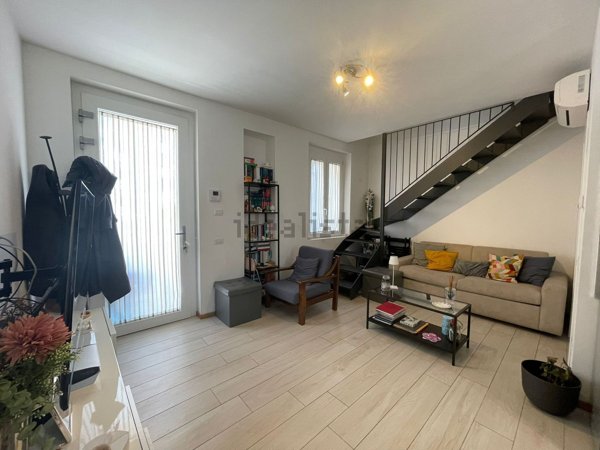 appartamento in vendita a Milano in zona Stadera