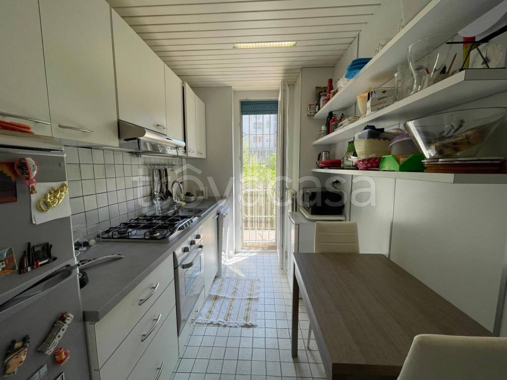 appartamento in vendita a Milano in zona Stadera