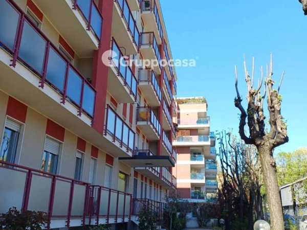 appartamento in vendita a Milano in zona Forze Armate