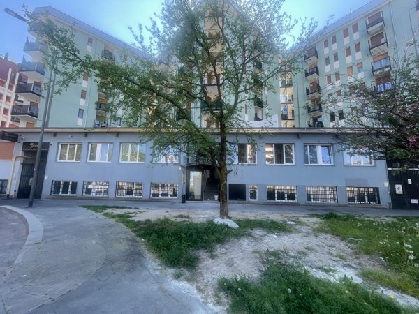 appartamento in vendita a Milano in zona Piazzale Lodi
