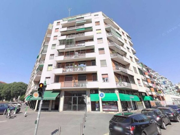 appartamento in vendita a Milano in zona Piazzale Lodi