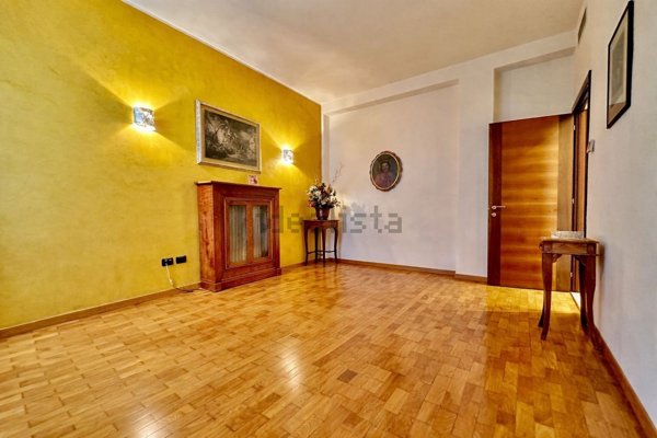 appartamento in vendita a Milano in zona Porta Venezia