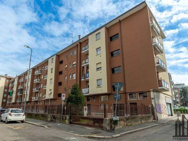 appartamento in vendita a Milano in zona Quarto Oggiaro