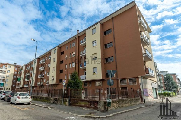 appartamento in vendita a Milano in zona Quarto Oggiaro