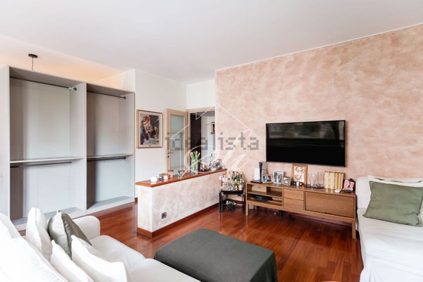 appartamento in vendita a Milano in zona Gallaratese