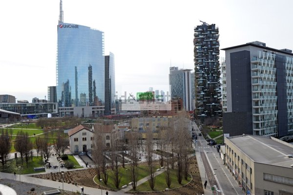 appartamento in vendita a Milano in zona Isola