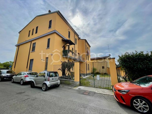 appartamento in vendita a Milano in zona Quintosole