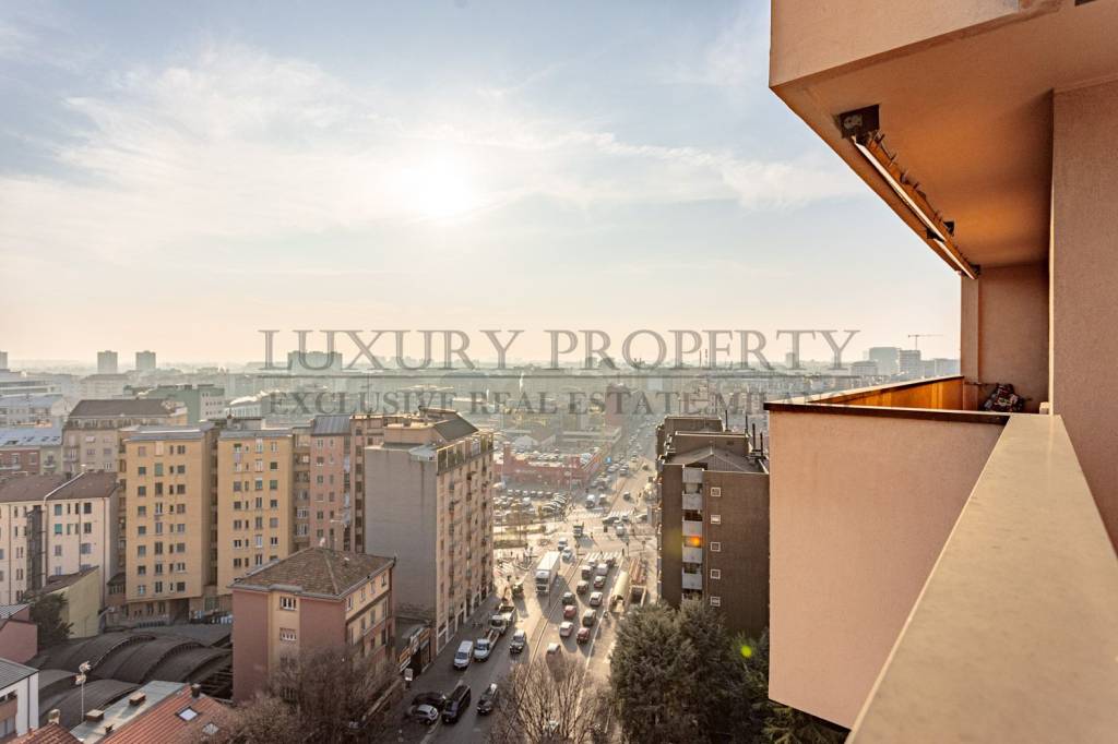 appartamento in vendita a Milano in zona Piazzale Lodi
