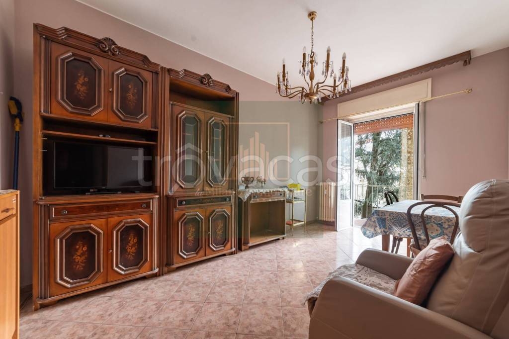 appartamento in vendita a Milano in zona Affori