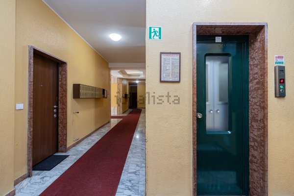 appartamento in vendita a Milano in zona Lambrate