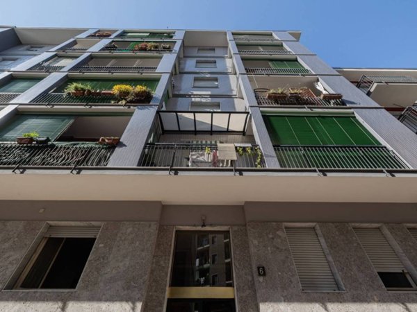 appartamento in vendita a Milano in zona Adriano