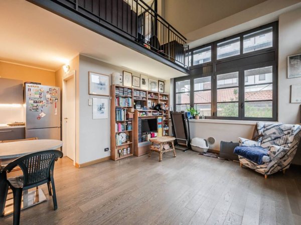 appartamento in vendita a Milano in zona Vigentino