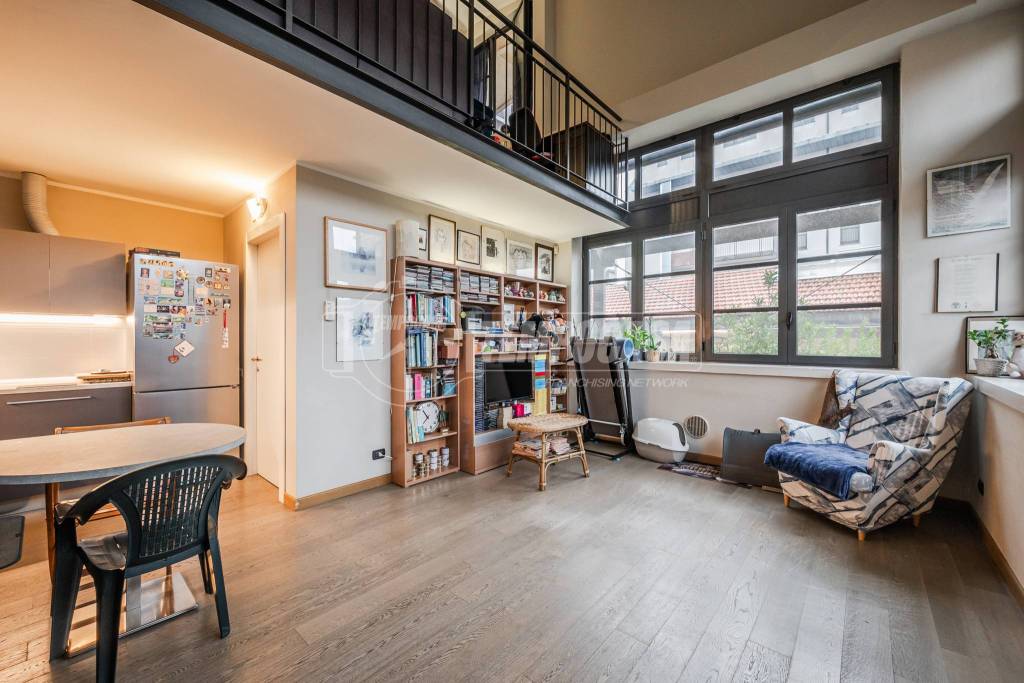 appartamento in vendita a Milano in zona Vigentino