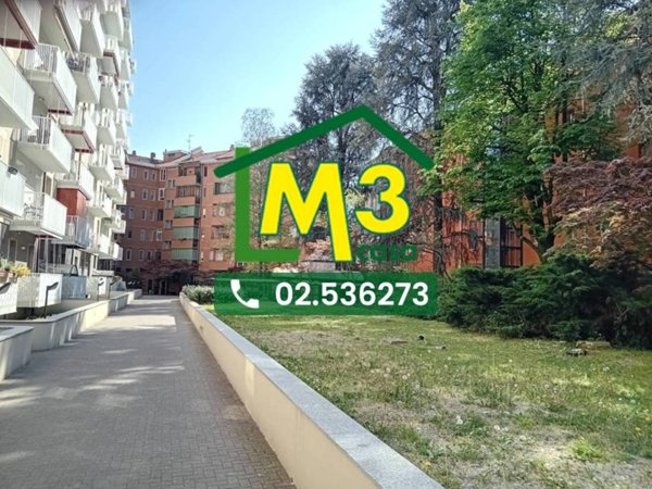 appartamento in vendita a Milano in zona Baggio