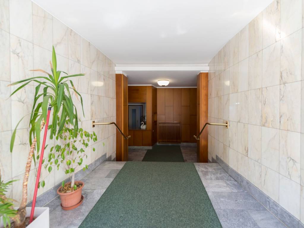 appartamento in vendita a Milano in zona Barona