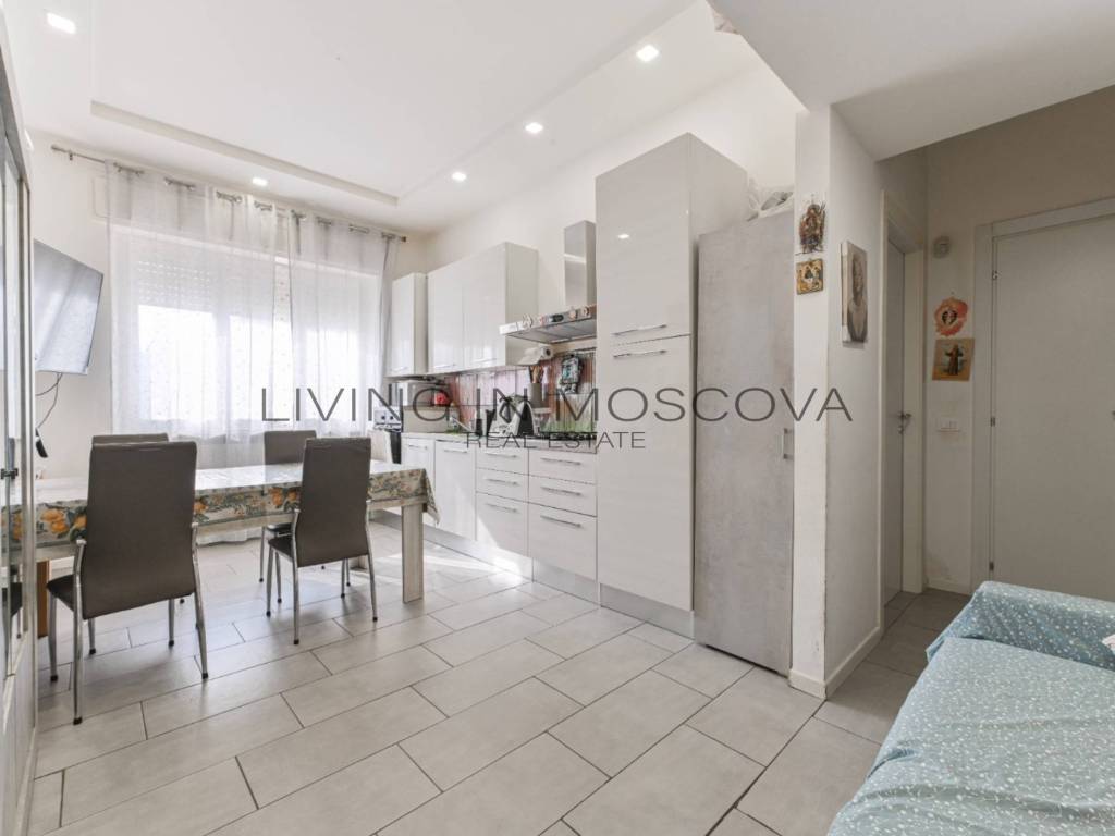 appartamento in vendita a Milano in zona Porta Garibaldi