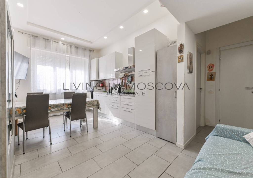 appartamento in vendita a Milano in zona Porta Garibaldi