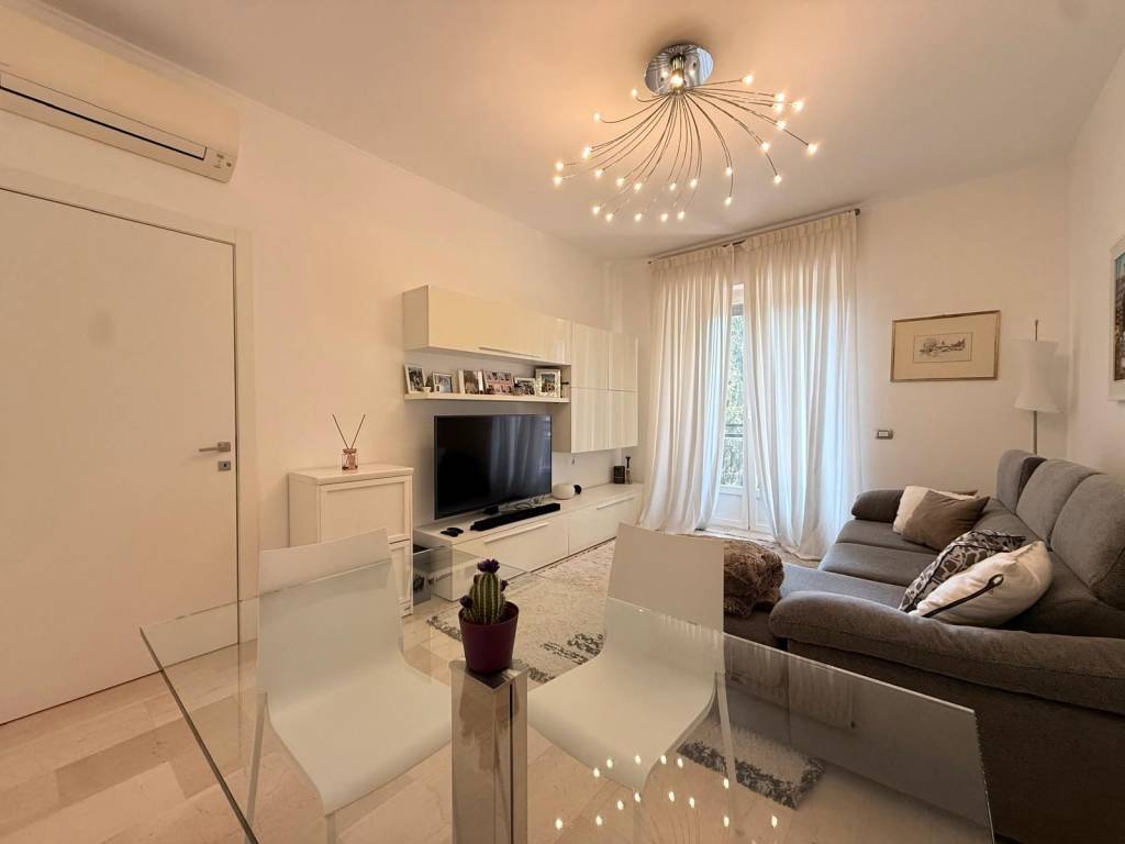 appartamento in vendita a Milano in zona Porta Vittoria