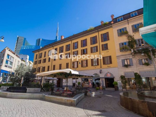 appartamento in vendita a Milano in zona Porta Garibaldi