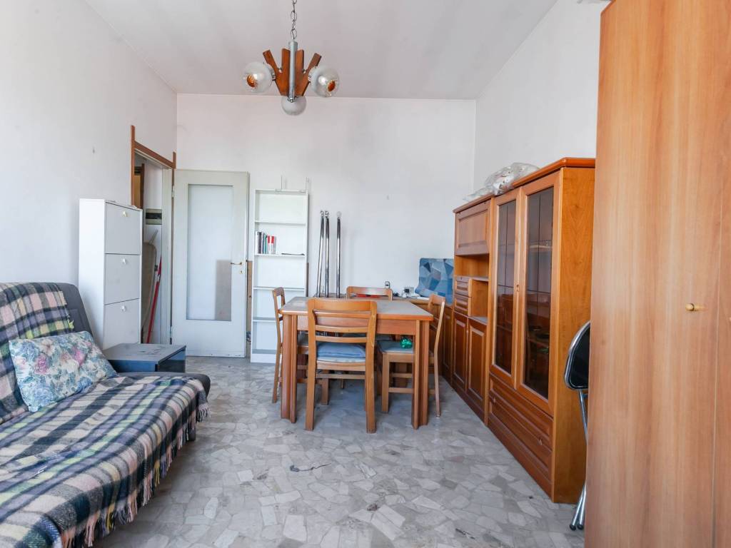 appartamento in vendita a Milano in zona Crescenzago