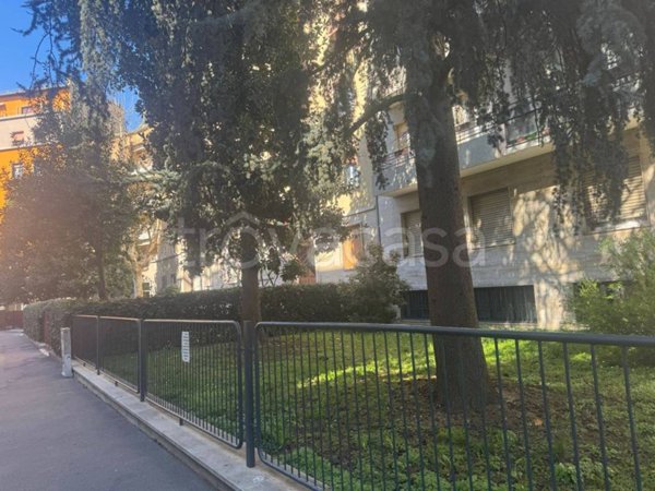 appartamento in vendita a Milano in zona Porta Garibaldi