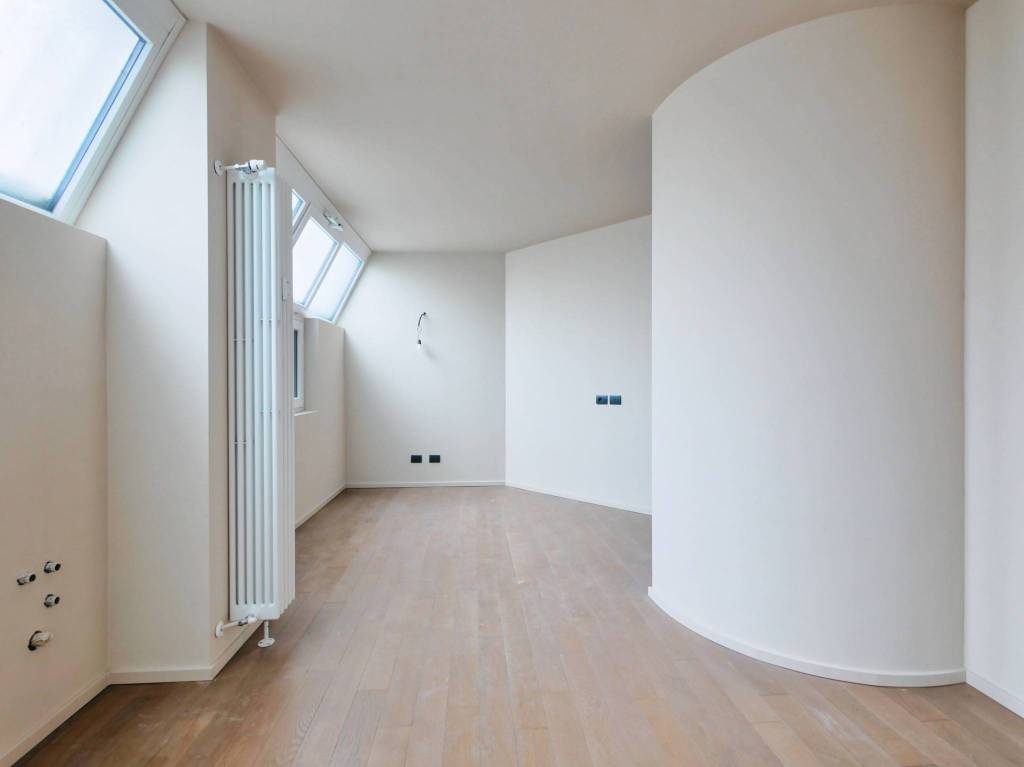 appartamento in vendita a Milano in zona Isola