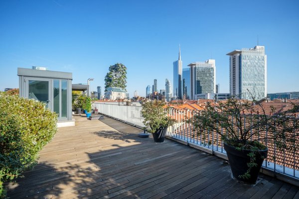 appartamento in vendita a Milano in zona Isola