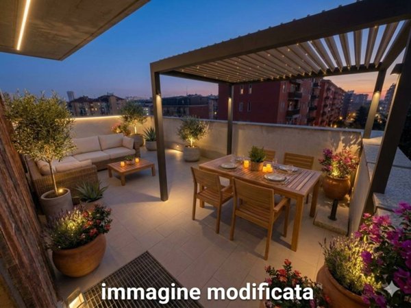 appartamento in vendita a Milano in zona Feltre