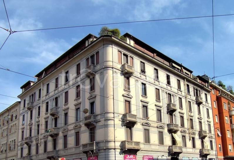 appartamento in vendita a Milano in zona Centro Direzionale