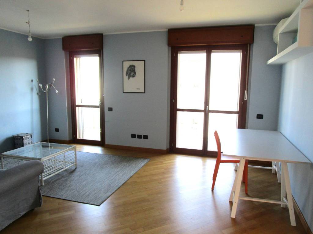 appartamento in vendita a Milano in zona Famagosta