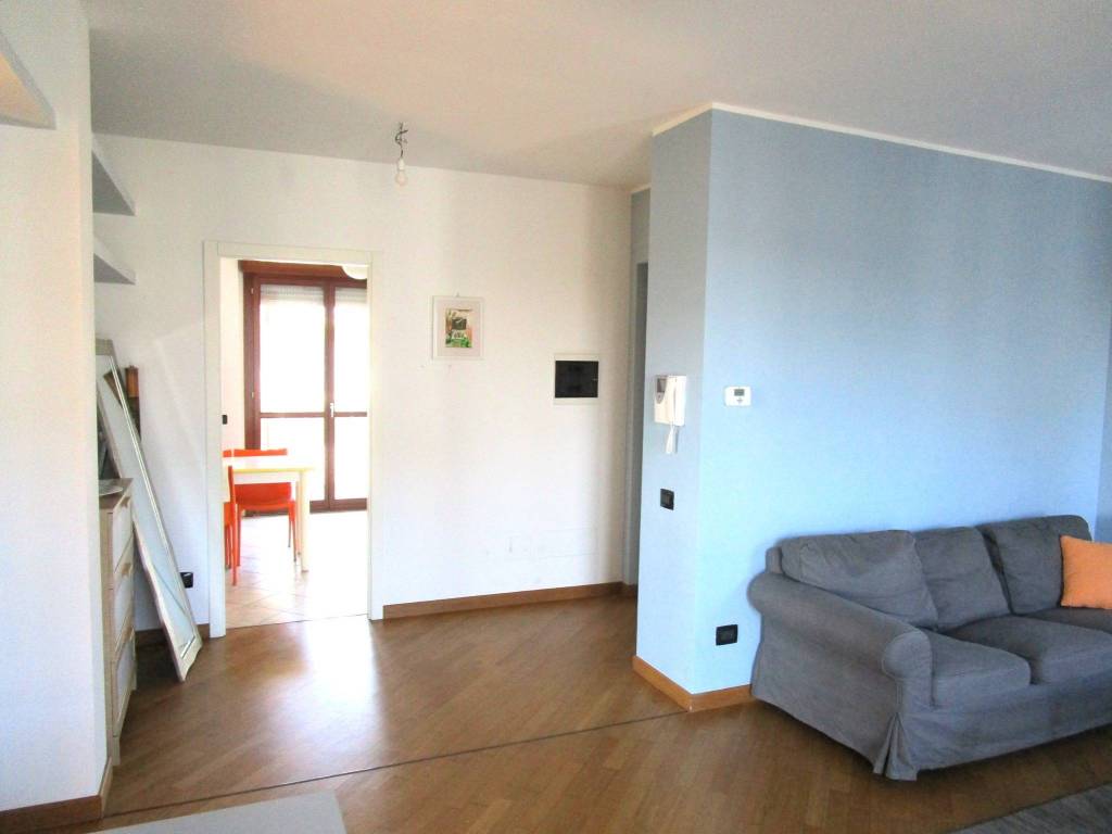 appartamento in vendita a Milano in zona Famagosta