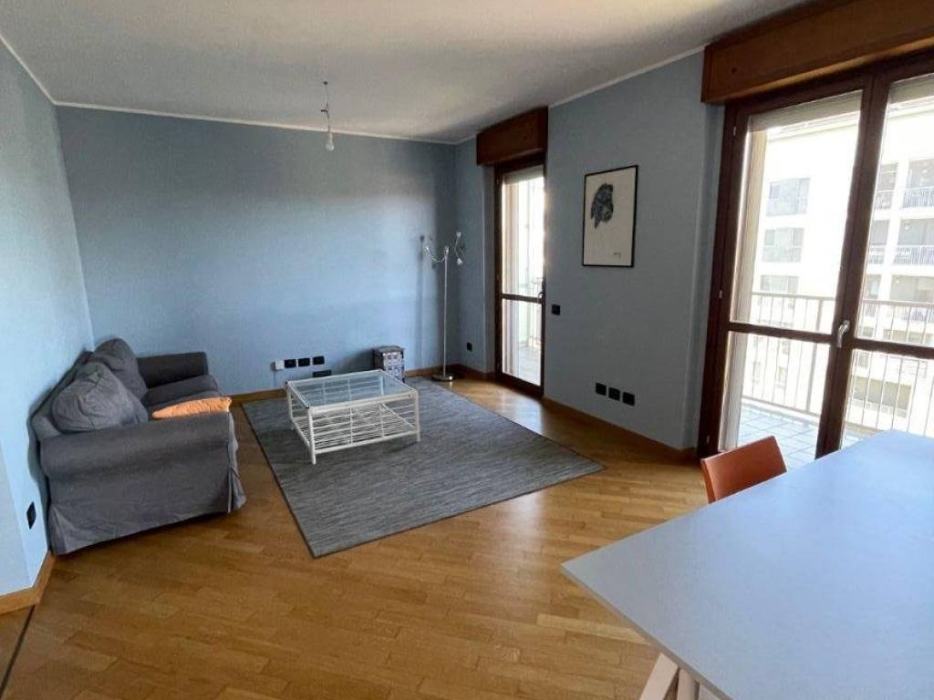 appartamento in vendita a Milano in zona Famagosta